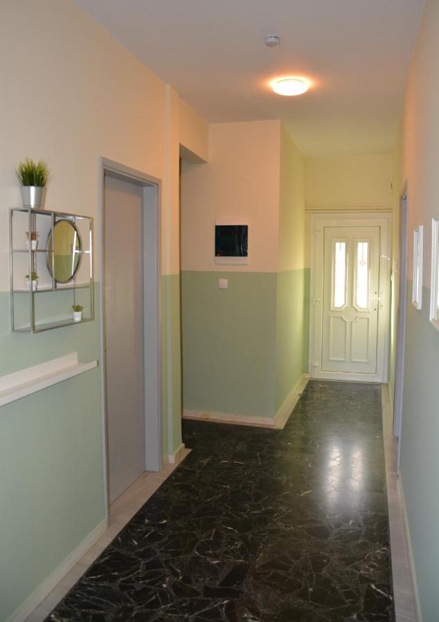 2 Apartment Néos Marmarás