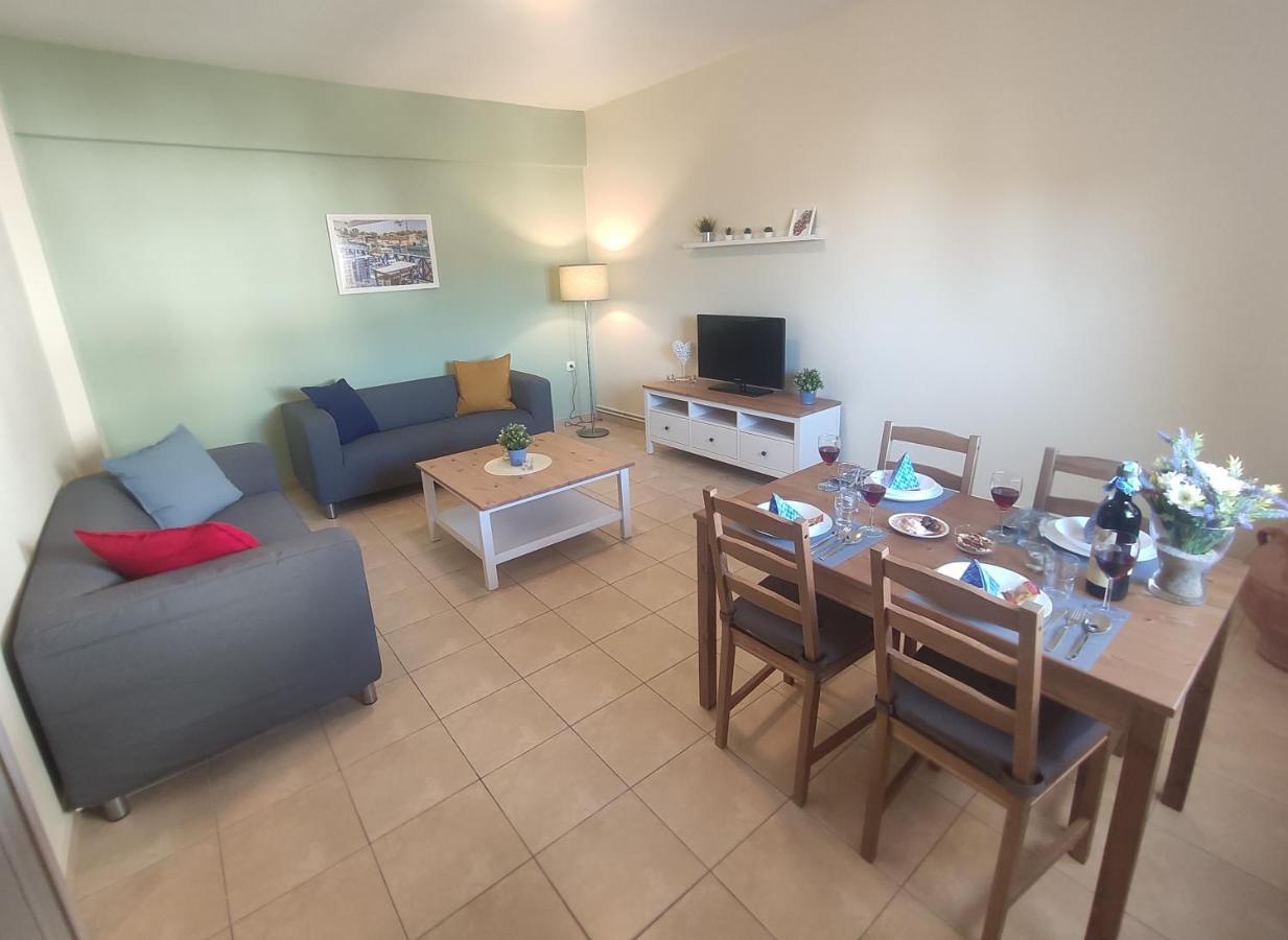 2 Apartment *